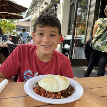 Eggs 'n Things Ko Olina - Yummy loco moco - American Near Me - Kapolei, Hawaii Eggs 'n Things Ko Olina - Yummy loco moco - American Near Me - Kapolei, Hawaii