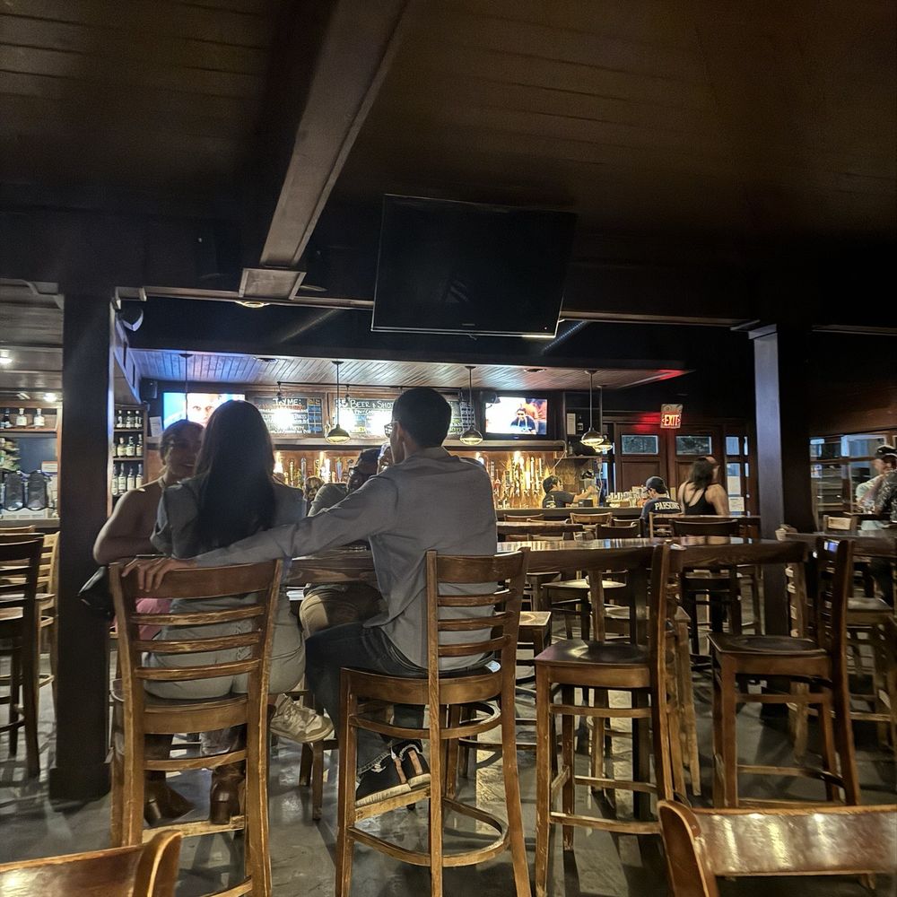 The Hoppy Monk - El Paso - Bar area - Gastropubs Near Me - El Paso, Texas The Hoppy Monk - El Paso - Bar area - Gastropubs Near Me - El Paso, Texas