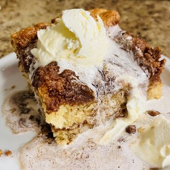 Carolyn's Cafe - Coffee Cake - Breakfast & Brunch Near Me - Redlands, California