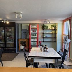 Peaks Cafe