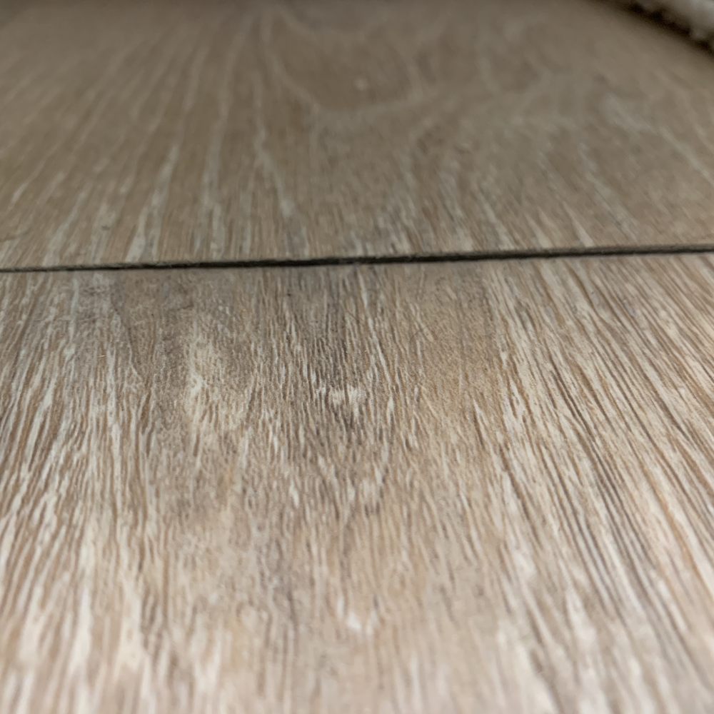 AOD Renovations - Vinyl doesn't line up - General Contractors Near Me - Chula Vista, California AOD Renovations - Vinyl doesn't line up - General Contractors Near Me - Chula Vista, California
