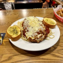 Main Street Bar & Grille