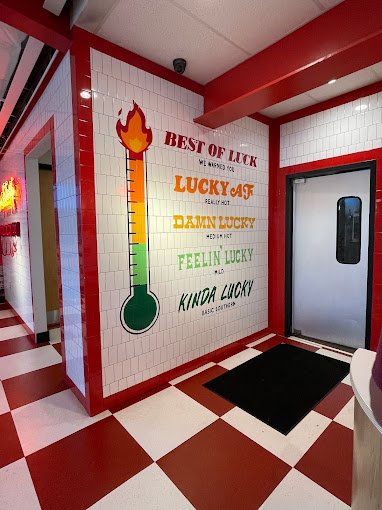 Lucky's Hot Chicken Logo