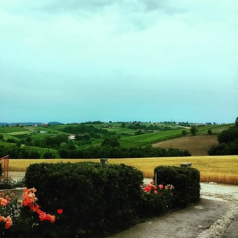 G D Vajra - Wineries Near Me - Barolo, CN