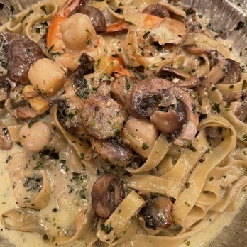 Cafe Milano - Fettuccini Milano - Italian Near Me - San Diego, California