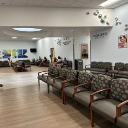 Kaiser Permanente Bangs Avenue Medical Offices - Waiting area