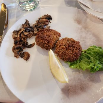 Evangeline Cuisine - Crab Cakes - Seafood Near Me - Half Moon Bay, California