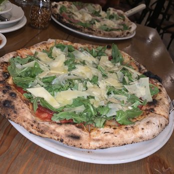 Acqua e Farina - Pizza Near Me - Newtown, Pennsylvania