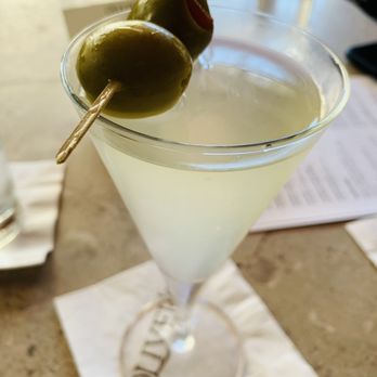Olivers - Classic martini - Lounges Near Me - Seattle, Washington