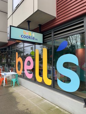 Bell's Cookie Co by null