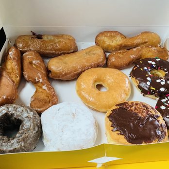 Flanders Donut & Bake Shop - Donuts Near Me - East Lyme, Connecticut Flanders Donut & Bake Shop - Donuts Near Me - East Lyme, Connecticut