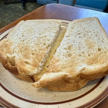 Waffle Barn - 08.03.24 White Toast - Breakfast & Brunch Near Me - Roseville, California