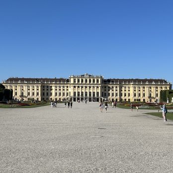 Schloss Schönbrunn - Landmarks & Historical Buildings Near Me - Vienna, 9