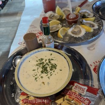 Captain Crab - Clam Chowder - Seafood Near Me - Elk Grove, California Captain Crab - Clam Chowder - Seafood Near Me - Elk Grove, California