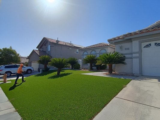 Landscaping services - Since our founding, we've worked with numerous clients throughout the area. Great service begins and ends with experienced and friendly professionals, which is why we put so much consideration into selecting only the best to join our team. We complete projects efficiently and on schedule, and go above and beyond to form lasting relationships with our clients.