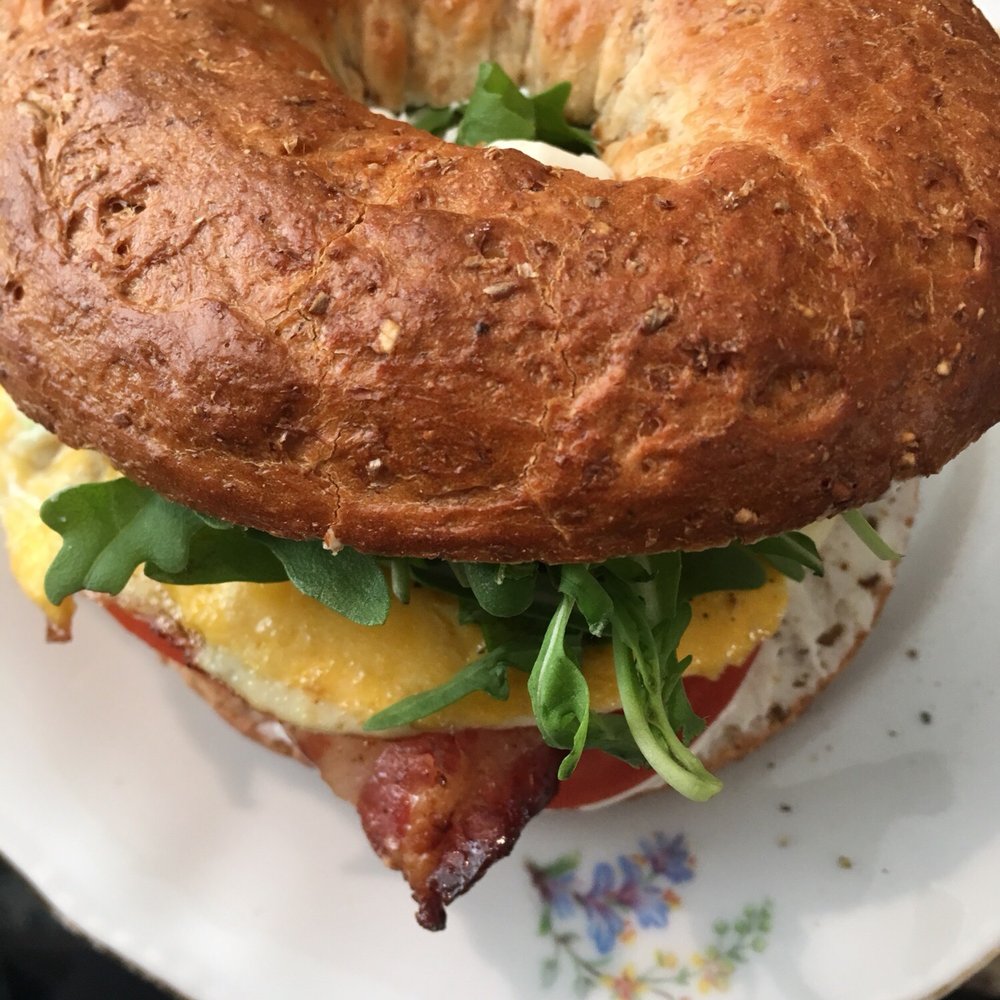 Sanseveria - Hollie breakfast sandwich - Bagels Near Me - Bruges, VWV Sanseveria - Hollie breakfast sandwich - Bagels Near Me - Bruges, VWV