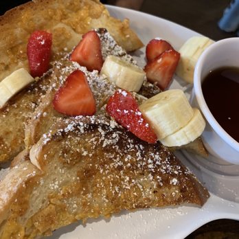 Two Chicks Cafe - French toast. - Breakfast & Brunch Near Me - New Orleans, Louisiana Two Chicks Cafe - French toast. - Breakfast & Brunch Near Me - New Orleans, Louisiana