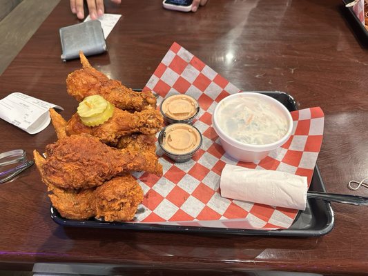 Underdog Hot Chicken by null