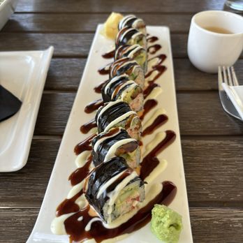 Starfish - Crab California Roll - Asian Fusion Near Me - Laguna Beach, California Starfish - Crab California Roll - Asian Fusion Near Me - Laguna Beach, California