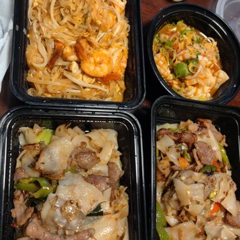 Bangkok Golden - Drunken noodles Pad Thai Squid salad - Thai Near Me - Fairfax, Virginia Bangkok Golden - Drunken noodles Pad Thai Squid salad - Thai Near Me - Fairfax, Virginia