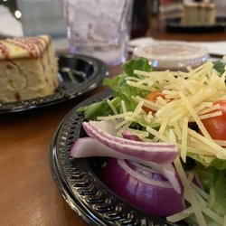 Pasghetti's - Salad and dessert
