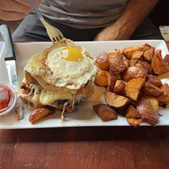 BRGR Bar - CROQUE MARONE
smash style beef patty, prosciutto, gruyere, fried egg on texas toast, broiled in béchamel sauce w/ homefries (15) - Burgers Near Me - Portsmouth, New Hampshire BRGR Bar - CROQUE MARONE
smash style beef patty, prosciutto, gruyere, fried egg on texas toast, broiled in béchamel sauce w/ homefries (15) - Burgers Near Me - Portsmouth, New Hampshire