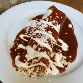 Los Agaves - Chicken Enchilada (they messed up my first order so they brought out a new one on the side) - Tacos Near Me - Santa Barbara, California