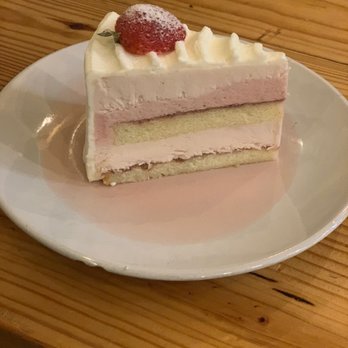 A La Mousse - Strawberry Fresh Cream Cake - Desserts Near Me - Philadelphia, Pennsylvania A La Mousse - Strawberry Fresh Cream Cake - Desserts Near Me - Philadelphia, Pennsylvania