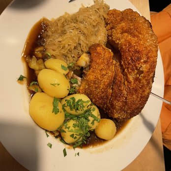 Shell Tankstelle - Schweinshaxe - Gas Stations Near Me - Schweitenkirchen, BY