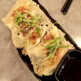 Dumpling Time - WAGYU BEEF GYOZA (5pcs) - $14 - Cabbage, ginger, black truffle, shiitake mushrooms. - Dim Sum Near Me - San Francisco, California