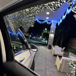 Car window got smashed at Hampton Inn Hotel in Vallejo!