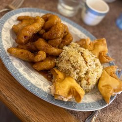 Tai's Dynasty - General Tso's Chicken - Lunch