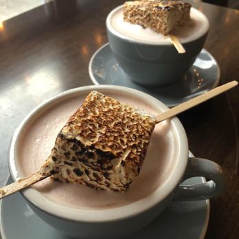 Heirloom Market - Hot chocolate with homemade marshmallows - Farmers Market Near Me - Wethersfield, Connecticut
