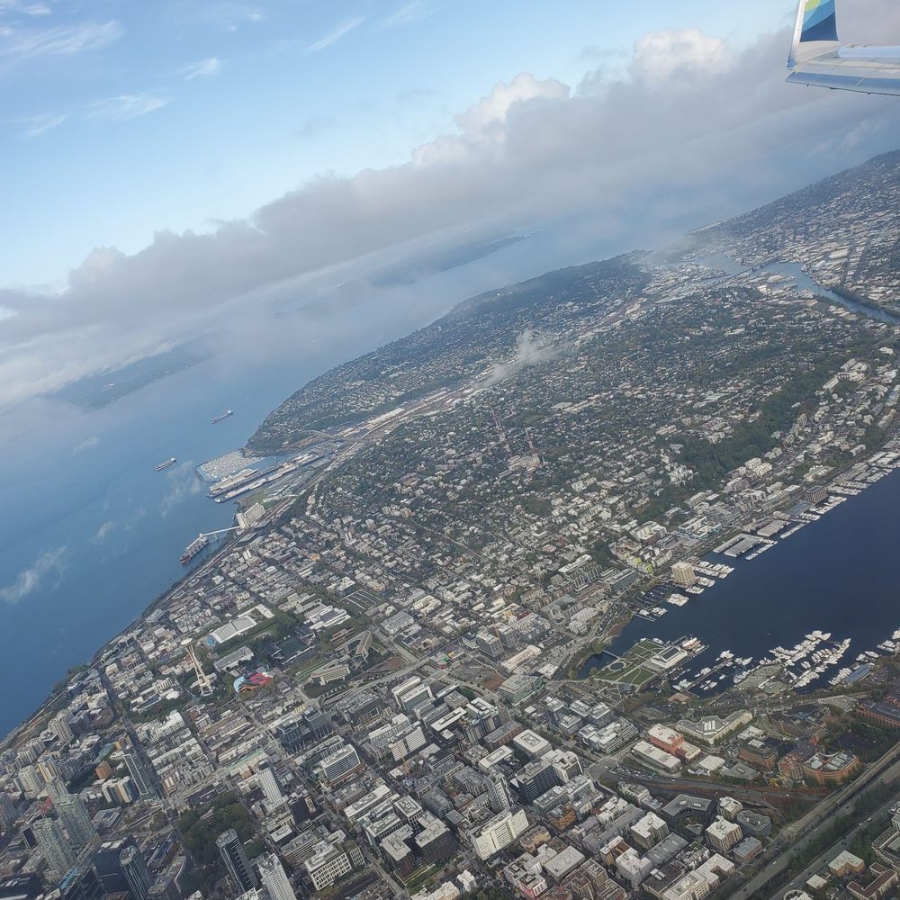 Alaska Airlines - Hello Seattle. - Airlines Near Me - Columbus, Ohio Alaska Airlines - Hello Seattle. - Airlines Near Me - Columbus, Ohio
