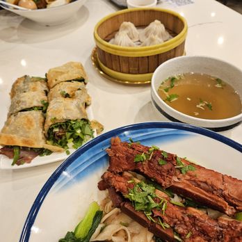 Highland Noodles - Pork spare rib noodles, beef pancake rolls, soup dumplings - Noodles Near Me - Milpitas, California Highland Noodles - Pork spare rib noodles, beef pancake rolls, soup dumplings - Noodles Near Me - Milpitas, California