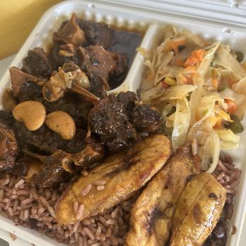 D&G Caribbean Grill+Bar - Oxtail, rice with peas, cabbage with carrots and plantains - Caribbean Near Me - Bowie, Maryland D&G Caribbean Grill+Bar - Oxtail, rice with peas, cabbage with carrots and plantains - Caribbean Near Me - Bowie, Maryland