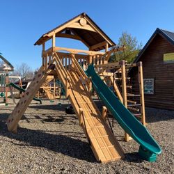 Kids World Play Systems - Medina