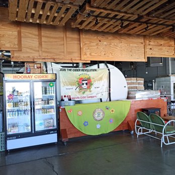 Colorado Cider - Main room - Cideries Near Me - Denver, Colorado