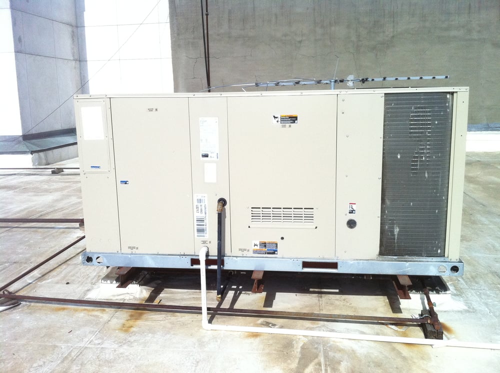 Slide of Issa Heating & Cooling & Plumbing