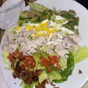 The Lodge at St Rose - Chef salad - Pubs Near Me - Henderson, Nevada The Lodge at St Rose - Chef salad - Pubs Near Me - Henderson, Nevada