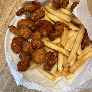 Shrimp House - Popcorn Shrimp in a Basket - Seafood Near Me - Arcadia, California