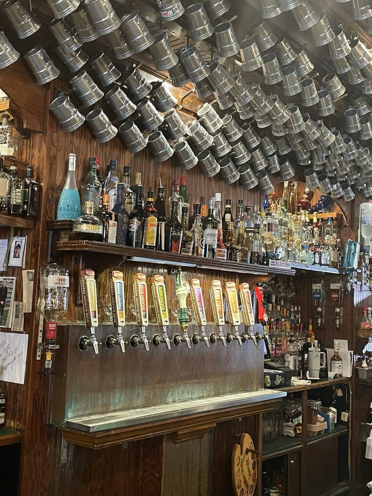 Olde Hickory Tap Room