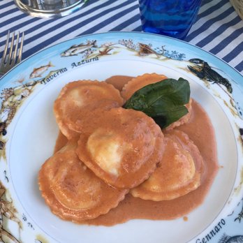 Taverna Azzurra - Ravioli alla caprese - Italian Near Me - Sorrento, NA