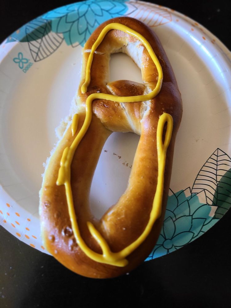 PHILLY PRETZEL FACTORY 30 Photos & 19 Reviews 960 Amboy Ave, Edison