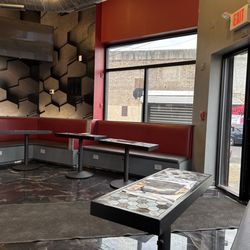 32nd Street Cafe - Inside