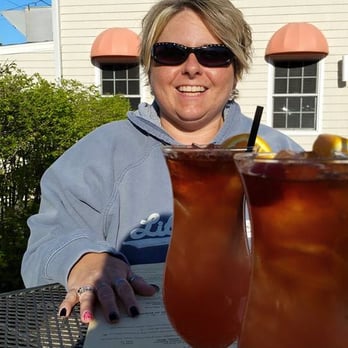 BeachFire Bar & Grille - The Beachfire Punch drinks during happy hour! Full size and plenty strong and yummy! - Barbeque Near Me - Ogunquit, Maine