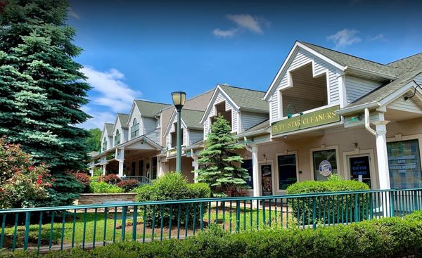 Hannah's Blue Star Cleaners