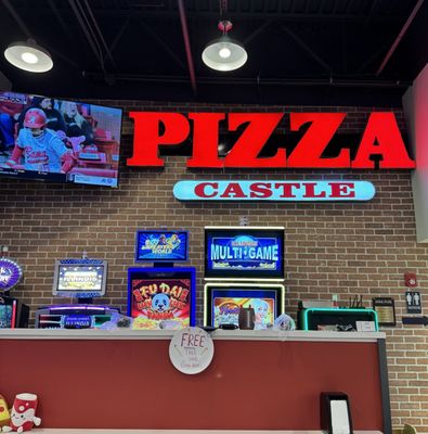 Pizza Castle by null