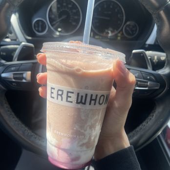 Erewhon - Hailey Bieber Smoothie - Grocery Near Me - Culver City, California Erewhon - Hailey Bieber Smoothie - Grocery Near Me - Culver City, California