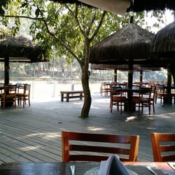 Restaurante Mirante do Paraíba - Deck no Rio Paraíba